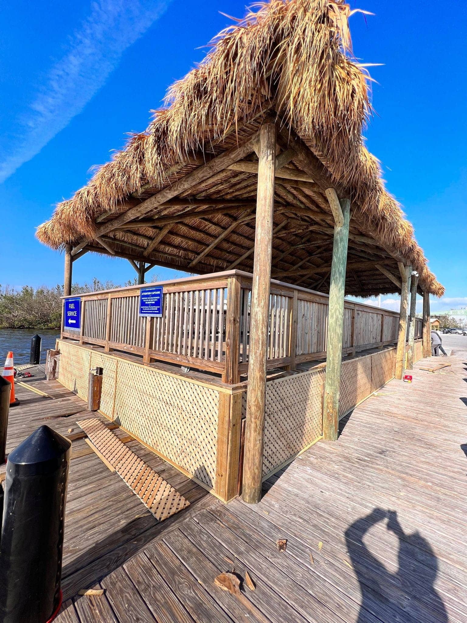 Commercial tiki built on a pier